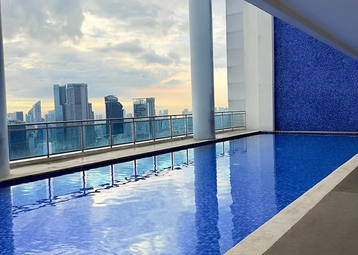 Unit Staycation Near Rockwell Mandaluyong Free Pool Access Manila